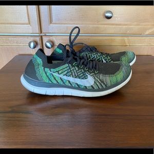 Nike Free 4.0 Flyknit Mens Size 10.5 Black Green Low Top Running Shoes